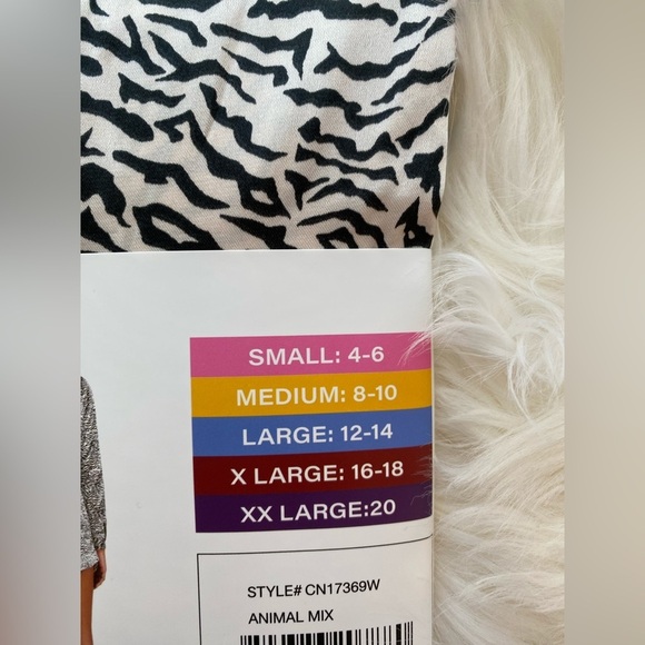 BB Dakota Satin Notch Collar PJ Set Size S, & XXL NWT SKU0048 & SKU 0138 - Picture 3 of 8